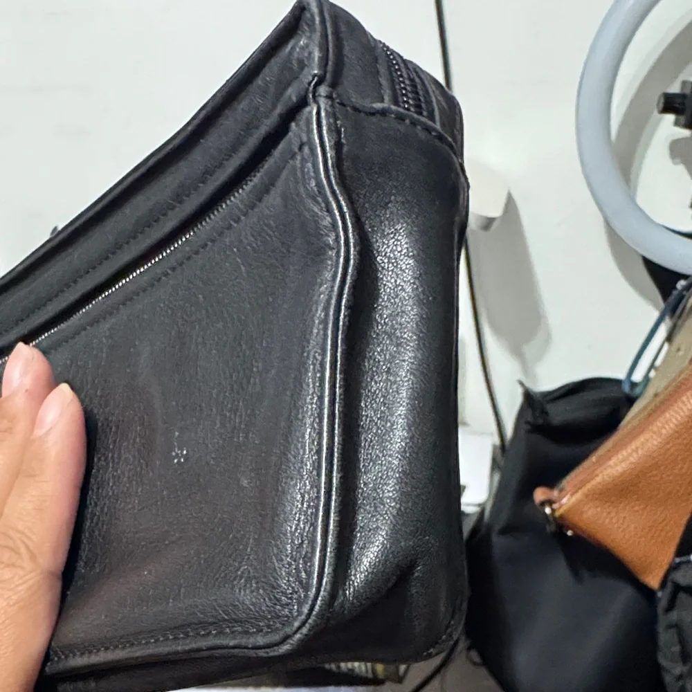 Tumi Black Leather Toiletry Bag